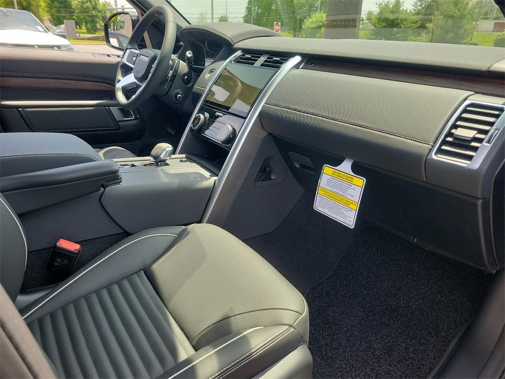used 2024 Land Rover Discovery car, priced at $74,950