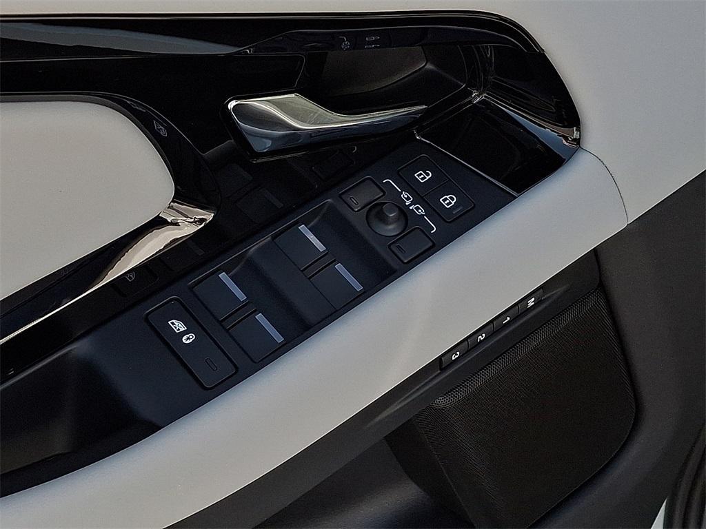 new 2026 Land Rover Range Rover Evoque car