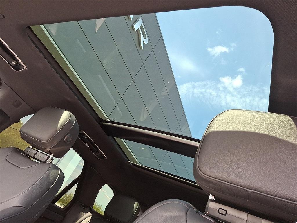 used 2025 Land Rover Range Rover Sport car, priced at $78,950