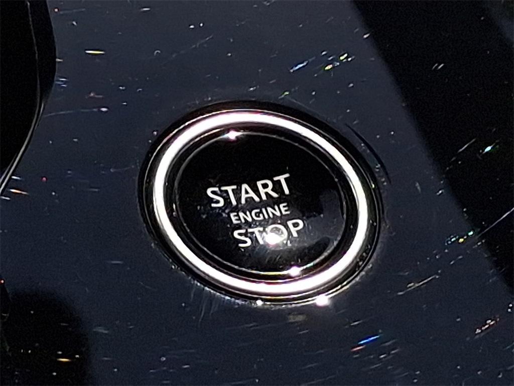 used 2025 Land Rover Range Rover Sport car, priced at $78,950