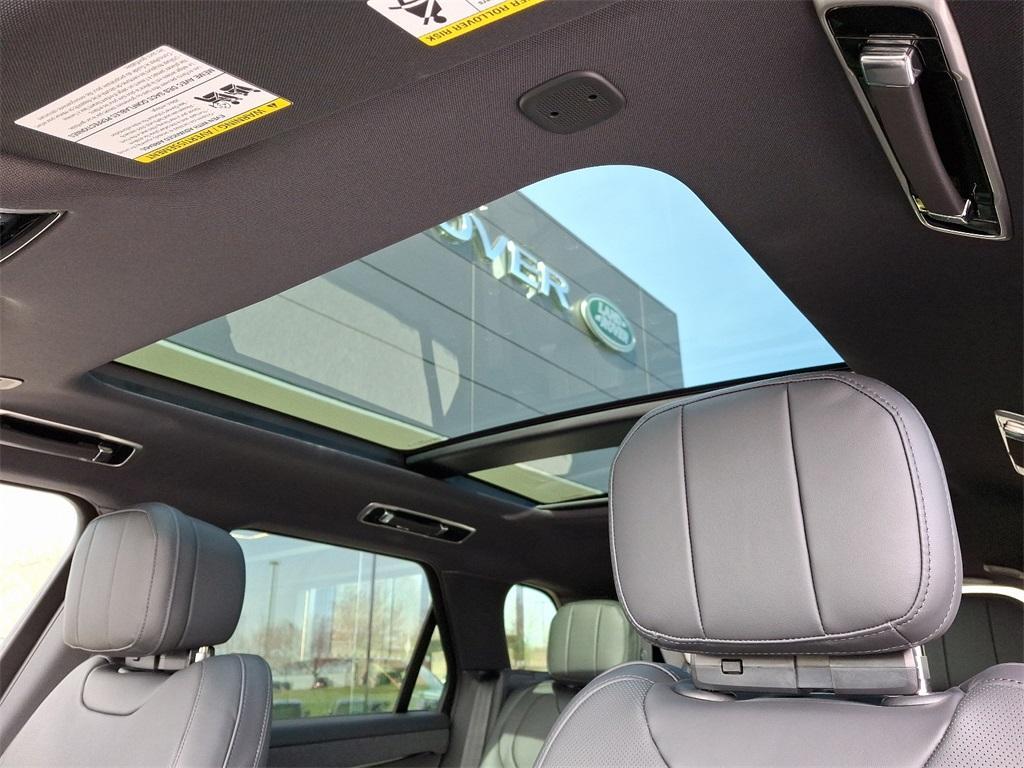 new 2025 Land Rover Range Rover Sport car