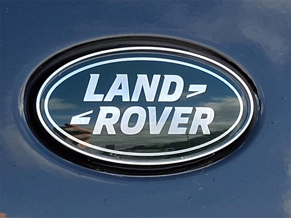 new 2025 Land Rover Discovery car, priced at $67,125