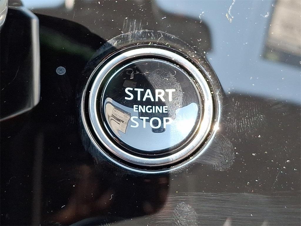 new 2025 Land Rover Range Rover Sport car, priced at $95,330