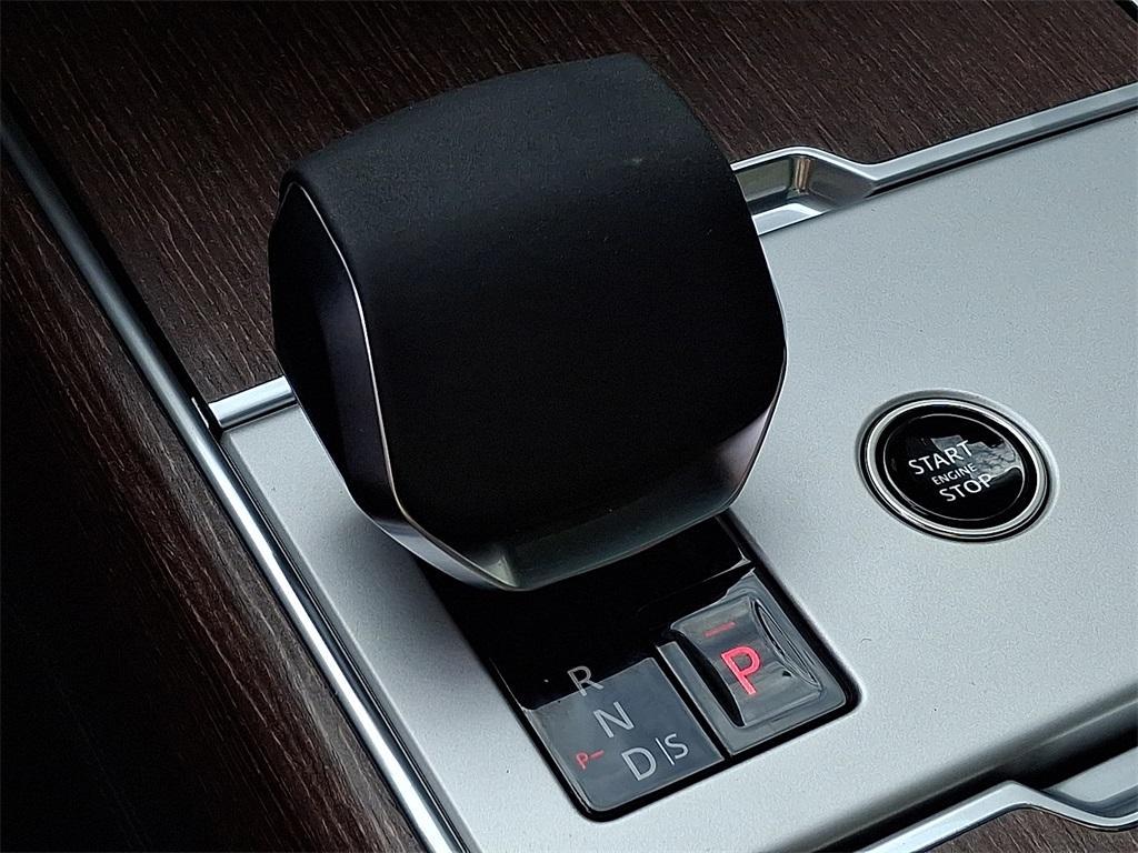 new 2025 Land Rover Range Rover car