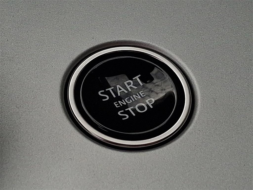 new 2025 Land Rover Range Rover car