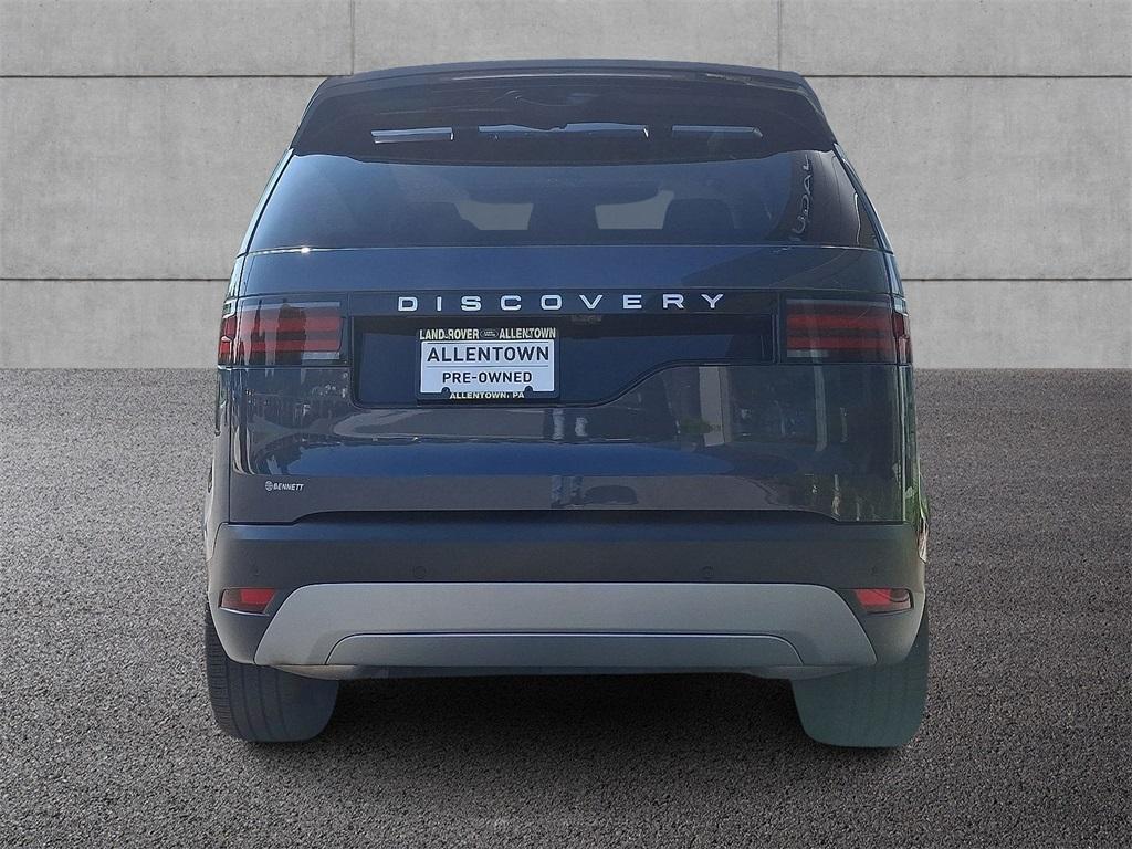 used 2025 Land Rover Discovery car, priced at $57,400