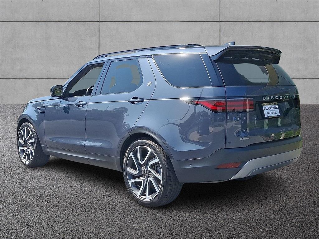used 2025 Land Rover Discovery car, priced at $57,400