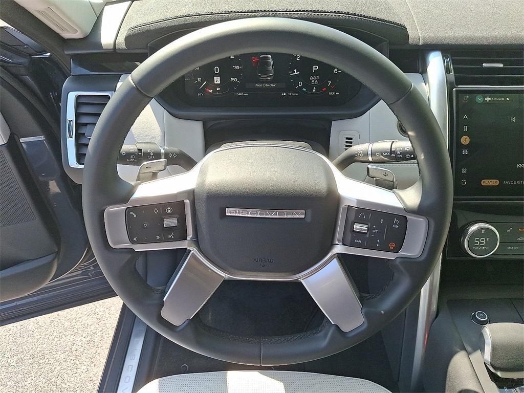 used 2025 Land Rover Discovery car, priced at $57,400