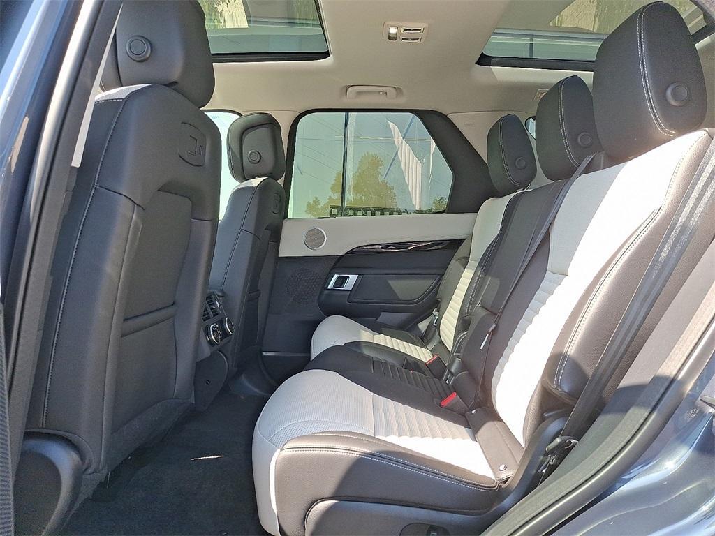 used 2025 Land Rover Discovery car, priced at $57,400