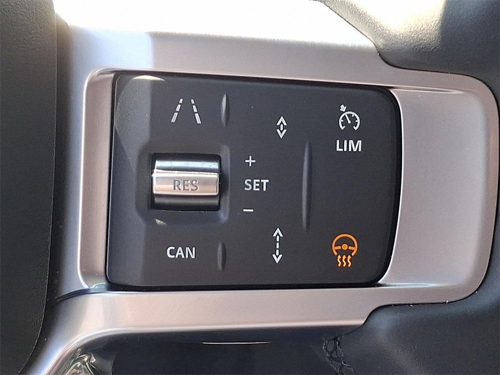 used 2025 Land Rover Discovery car, priced at $57,400