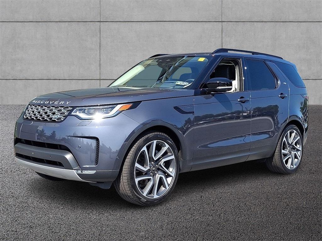 used 2025 Land Rover Discovery car, priced at $57,400