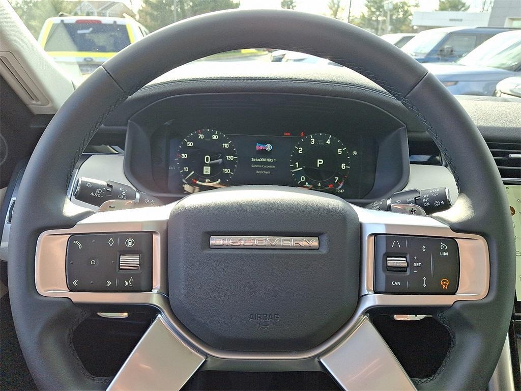 new 2025 Land Rover Discovery car, priced at $67,725