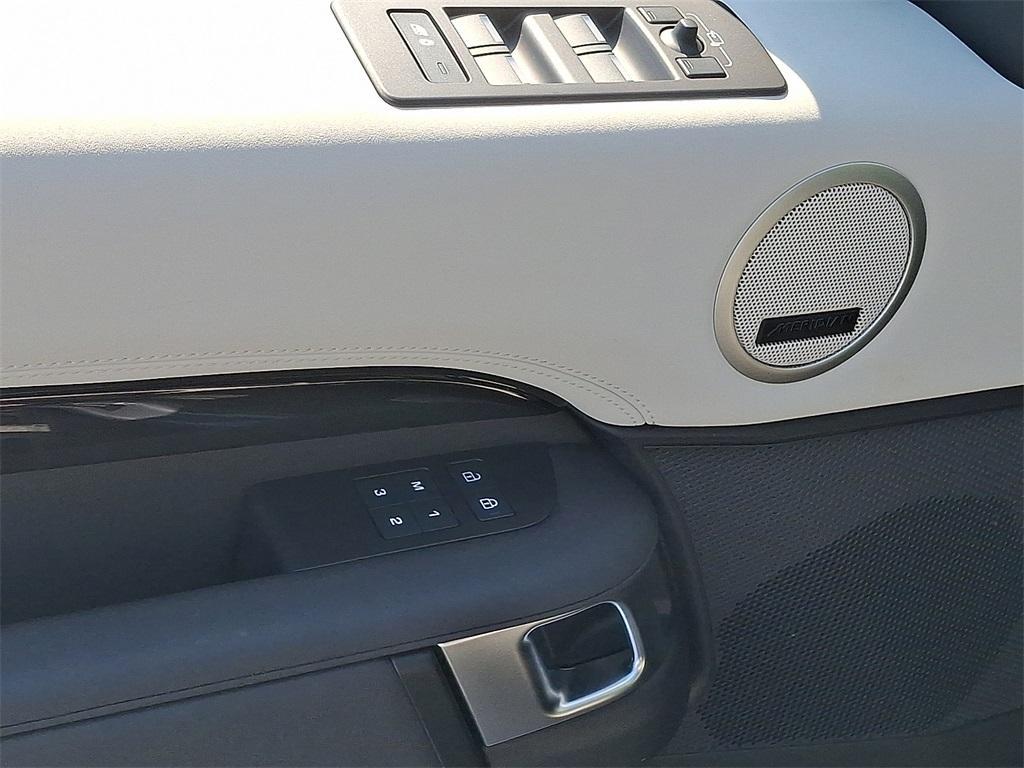 used 2025 Land Rover Discovery car, priced at $57,400