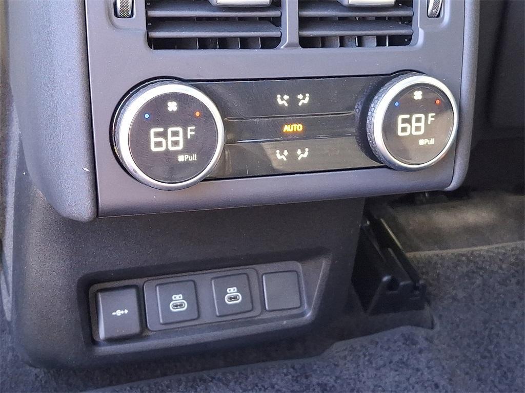 used 2024 Land Rover Discovery car, priced at $64,950