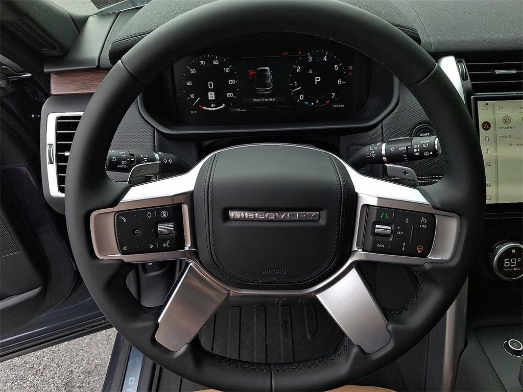 new 2025 Land Rover Discovery car, priced at $77,928