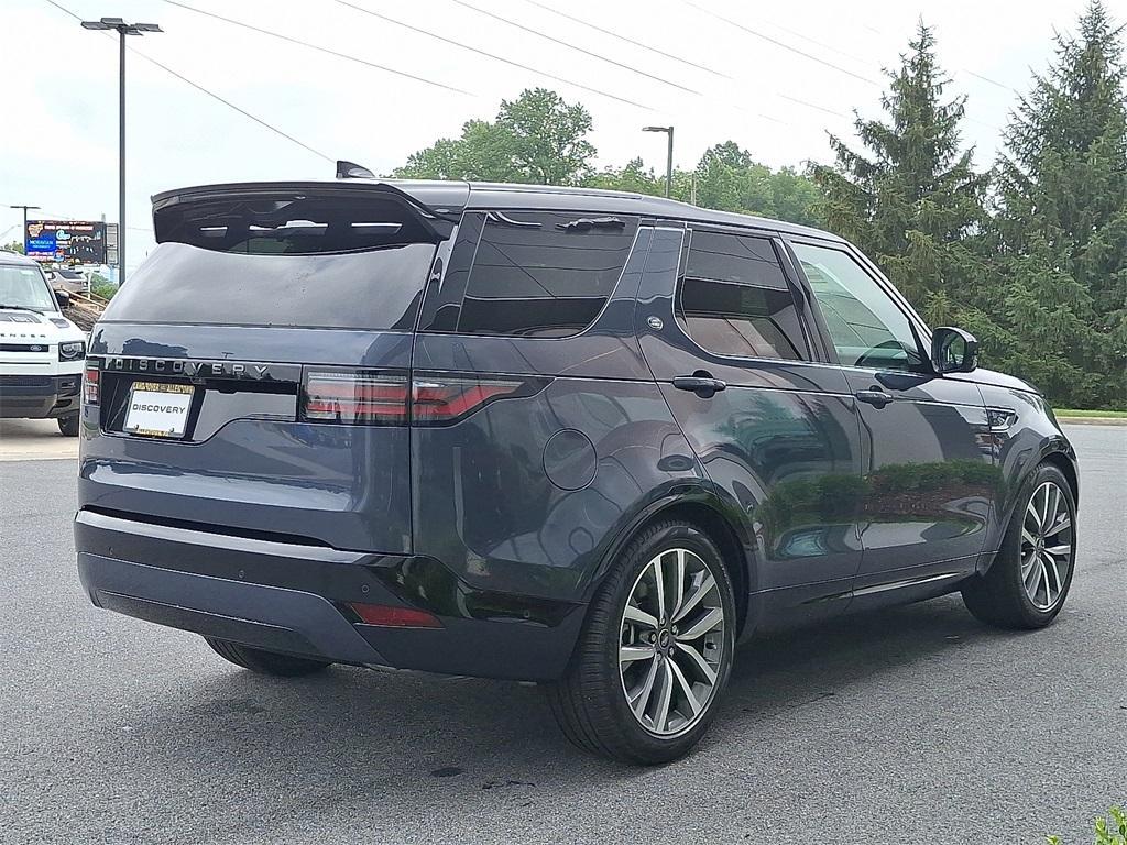 new 2025 Land Rover Discovery car, priced at $77,928