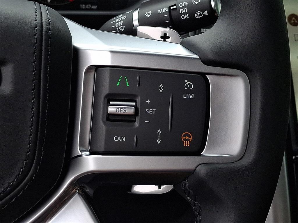 new 2025 Land Rover Discovery car, priced at $77,928