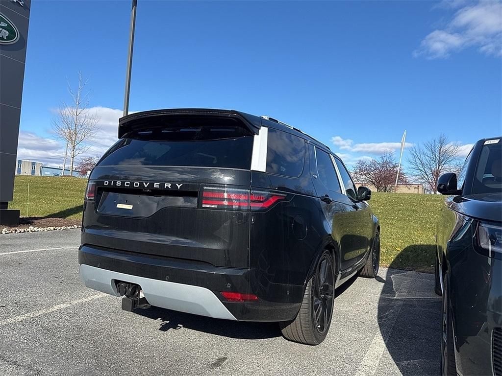 new 2026 Land Rover Discovery car, priced at $82,291