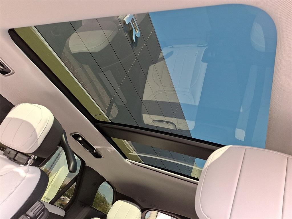 new 2025 Land Rover Range Rover Sport car, priced at $102,365