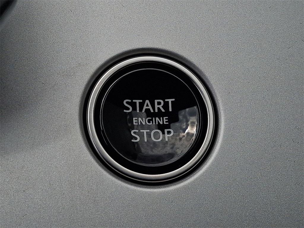 new 2025 Land Rover Range Rover car, priced at $152,770