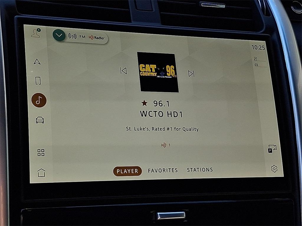 new 2025 Land Rover Discovery car