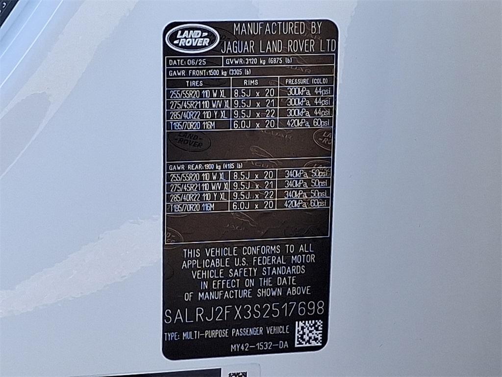 new 2025 Land Rover Discovery car