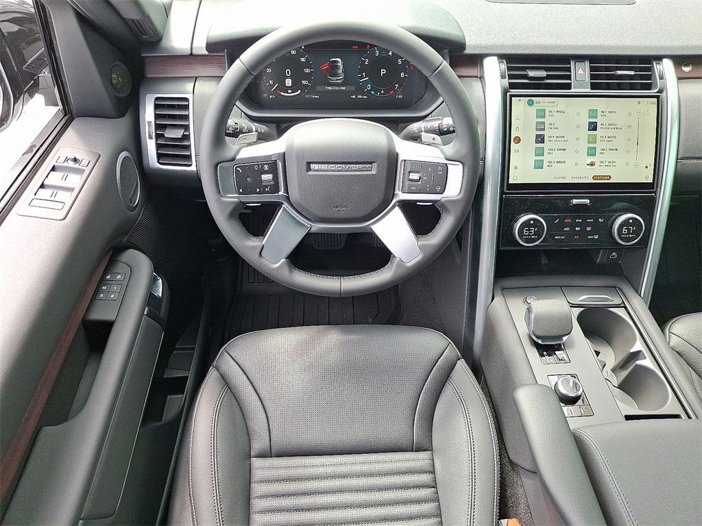 new 2025 Land Rover Discovery car, priced at $67,153