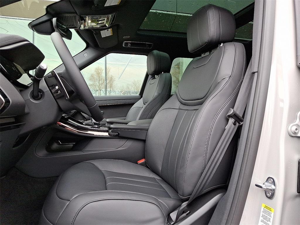 new 2025 Land Rover Range Rover Sport car, priced at $106,945