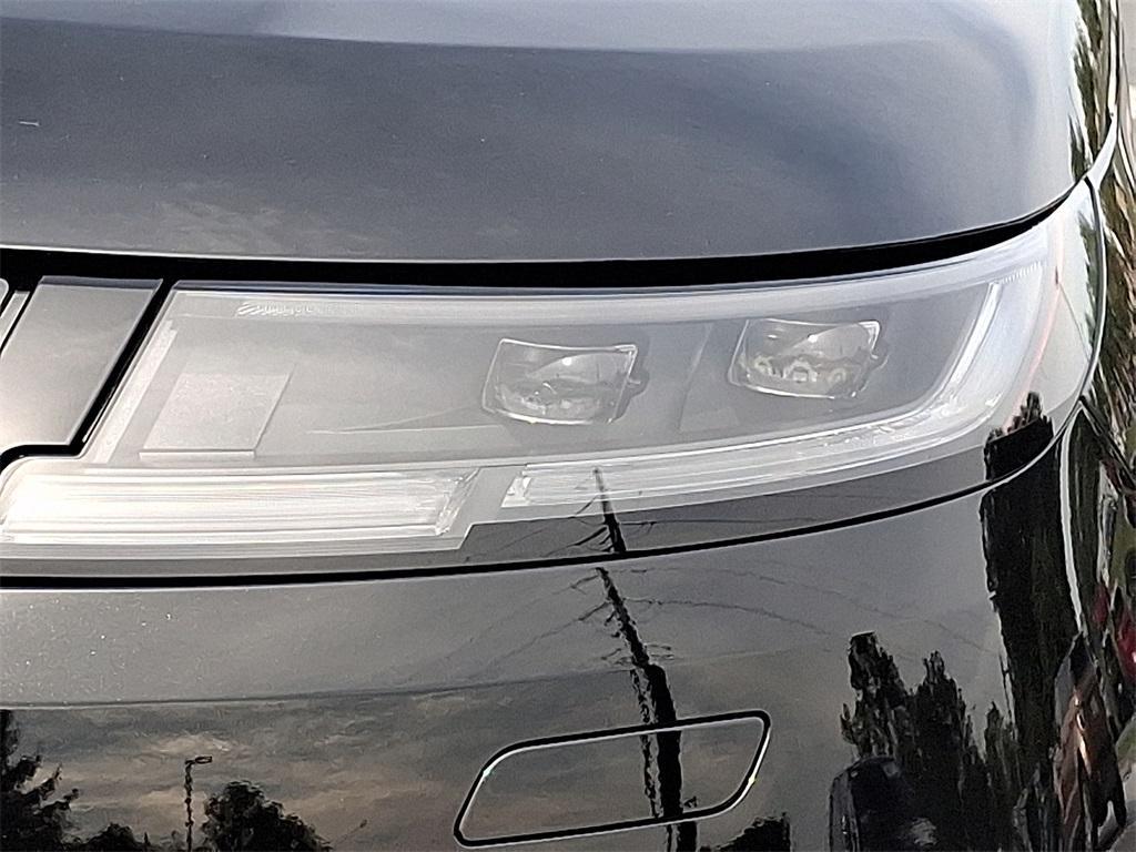 new 2025 Land Rover Range Rover Sport car, priced at $93,405