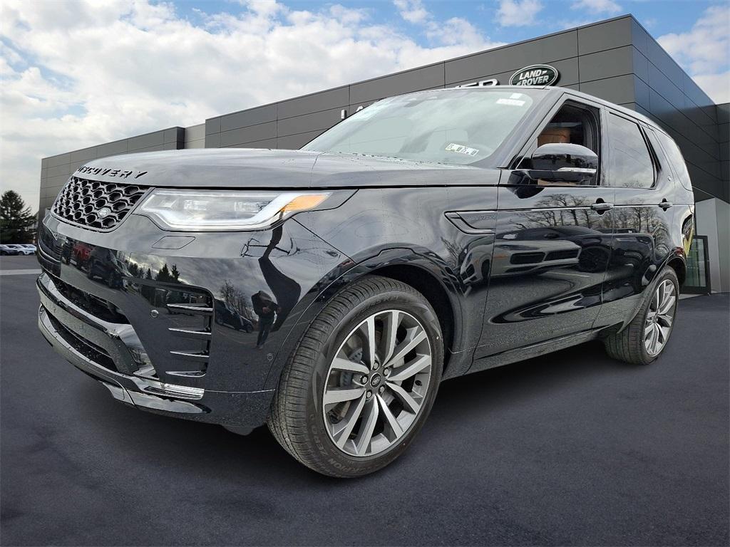 new 2025 Land Rover Discovery car, priced at $72,728