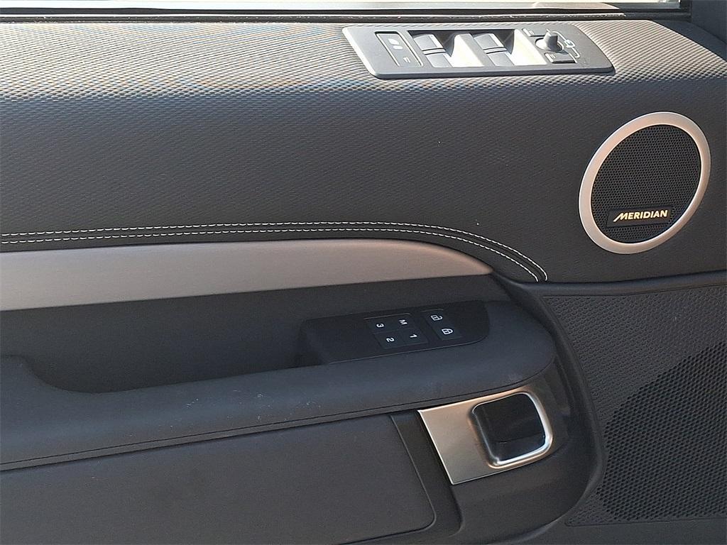 used 2025 Land Rover Discovery car, priced at $58,950