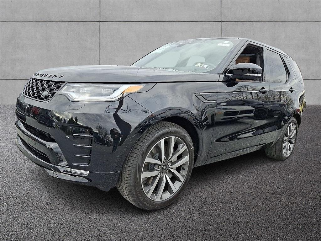 new 2025 Land Rover Discovery car, priced at $72,728
