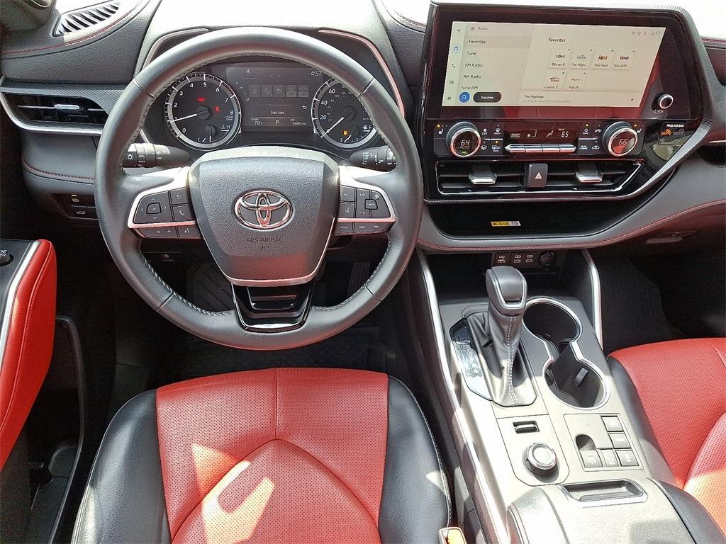 used 2023 Toyota Highlander car, priced at $37,950
