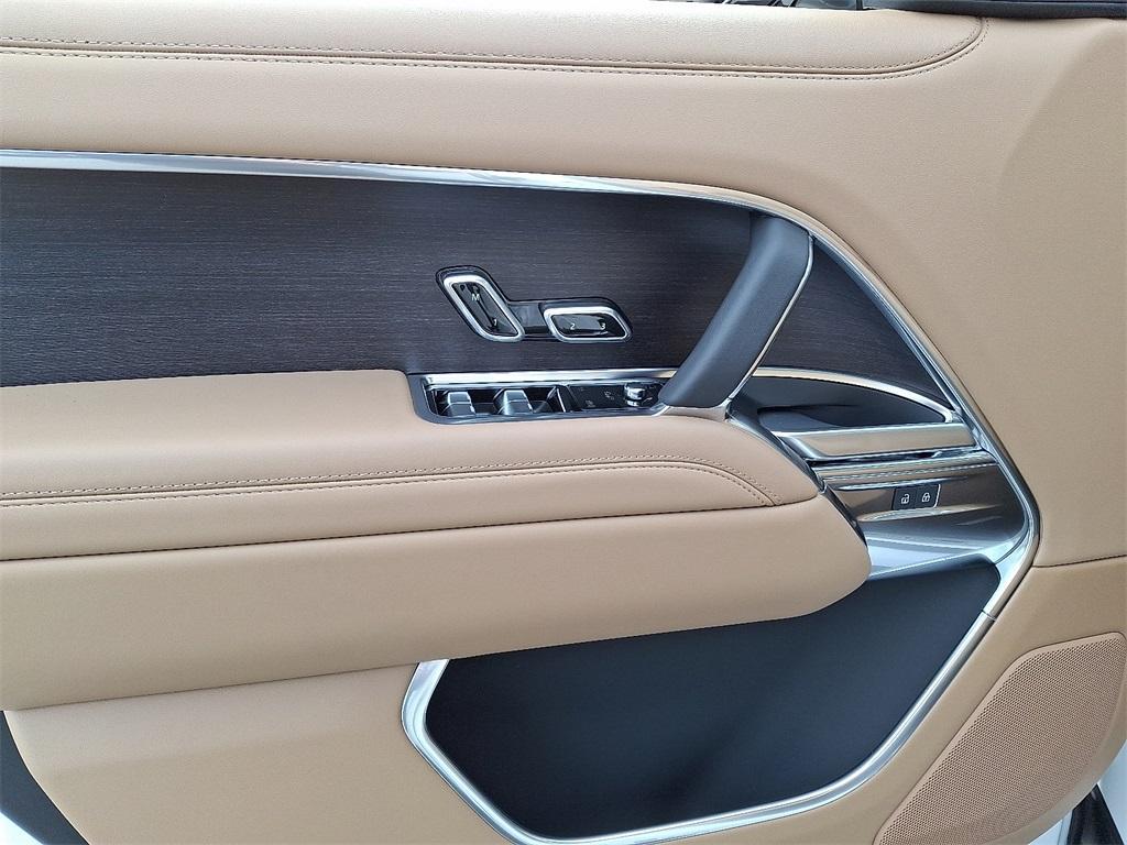 new 2025 Land Rover Range Rover car, priced at $159,480