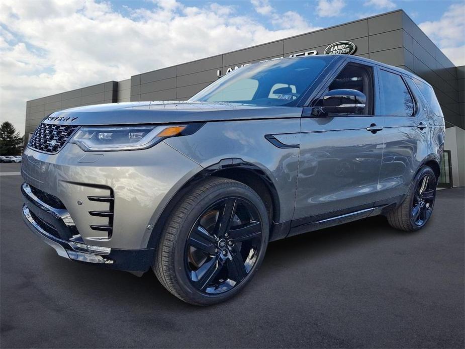 new 2025 Land Rover Discovery car, priced at $80,943