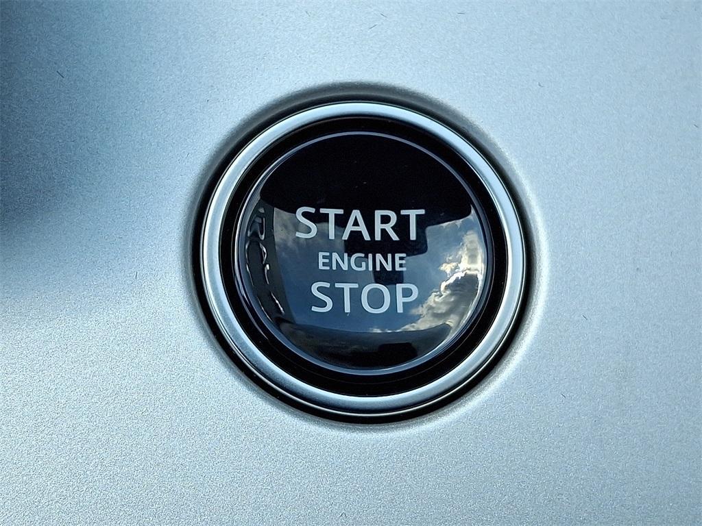 new 2025 Land Rover Range Rover car, priced at $157,350