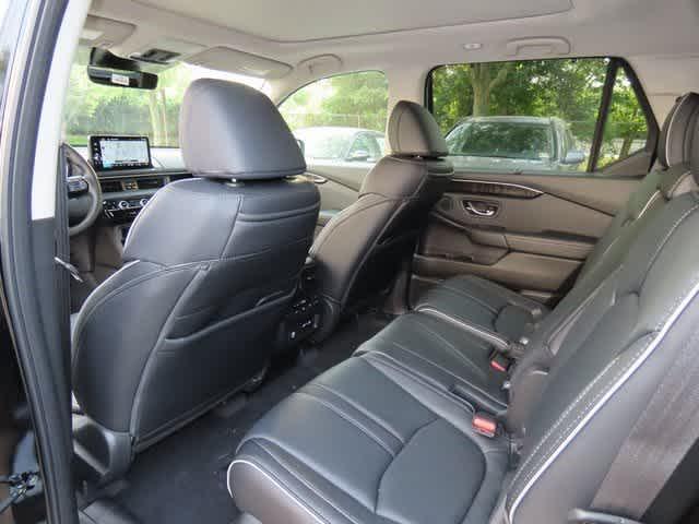 new 2025 Honda Pilot car, priced at $54,530