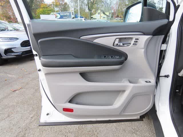 used 2024 Honda Ridgeline car, priced at $35,981