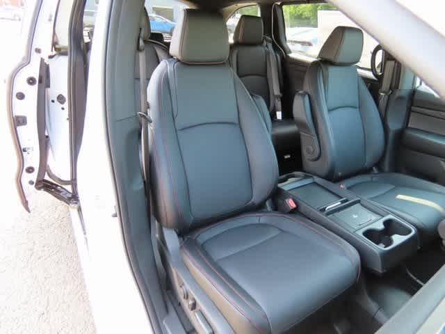 new 2025 Honda Odyssey car, priced at $45,275