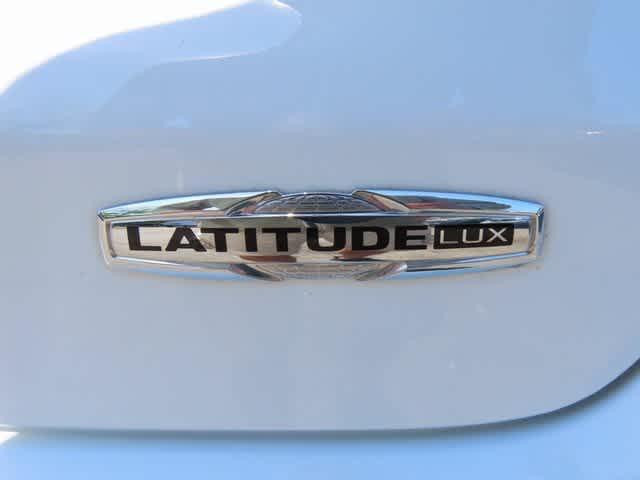 used 2022 Jeep Compass car, priced at $22,300