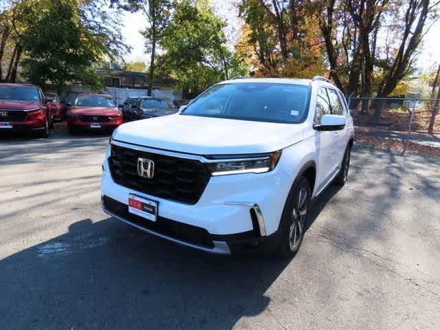 new 2025 Honda Pilot car, priced at $53,225