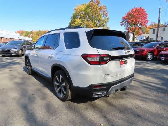 new 2025 Honda Pilot car, priced at $53,225