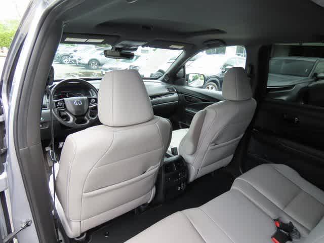 used 2022 Honda Passport car, priced at $33,000