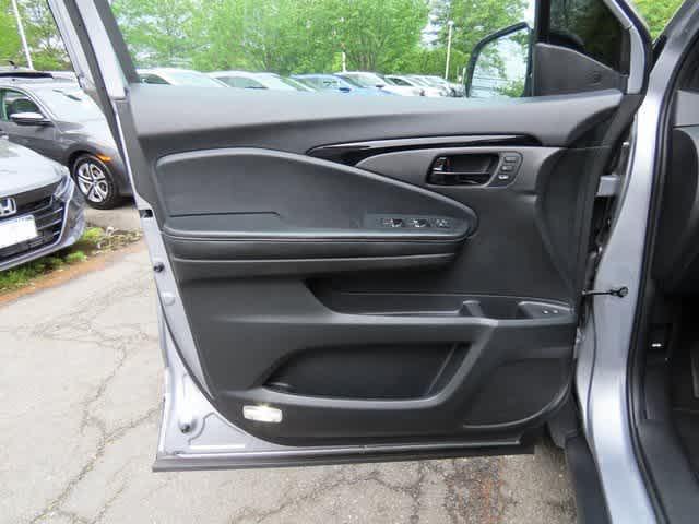 used 2022 Honda Passport car, priced at $33,000