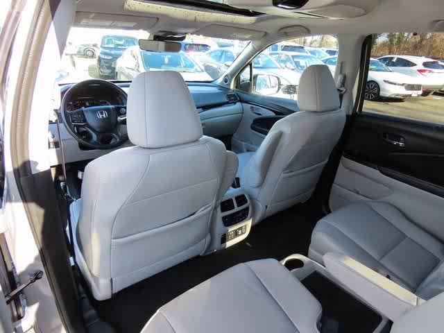 used 2022 Honda Pilot car, priced at $32,599