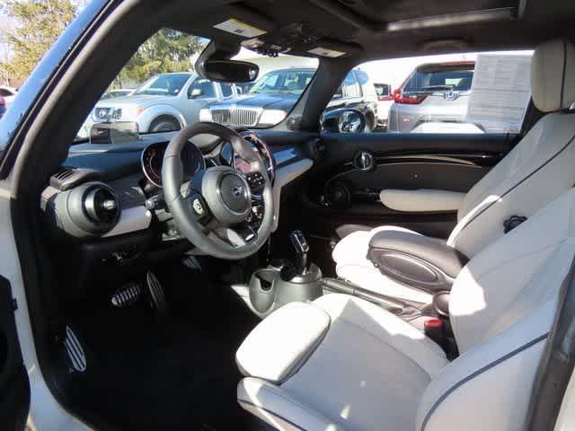 used 2022 MINI Hardtop car, priced at $30,000