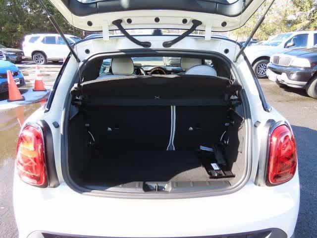 used 2022 MINI Hardtop car, priced at $30,000