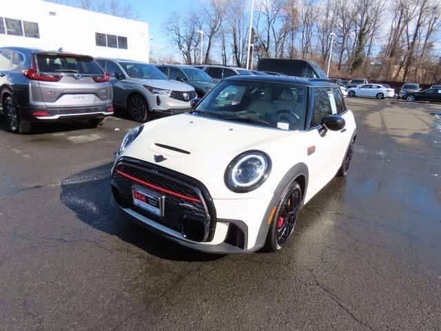 used 2022 MINI Hardtop car, priced at $30,000