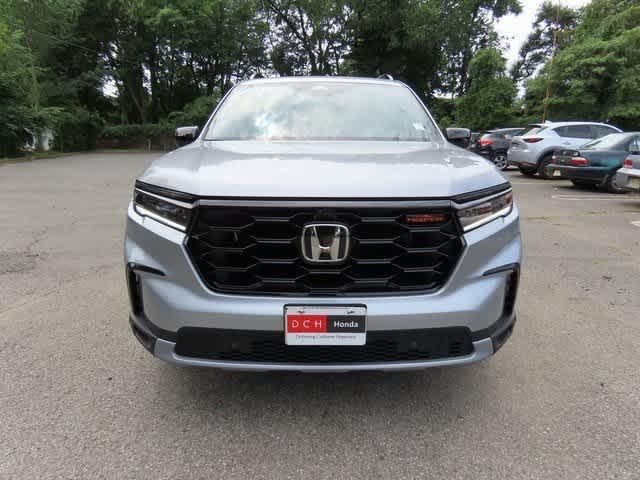 new 2025 Honda Pilot car, priced at $51,580