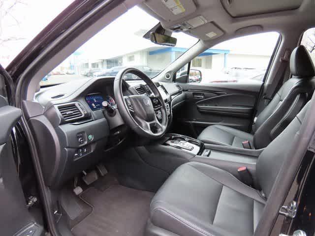 used 2022 Honda Pilot car, priced at $33,599